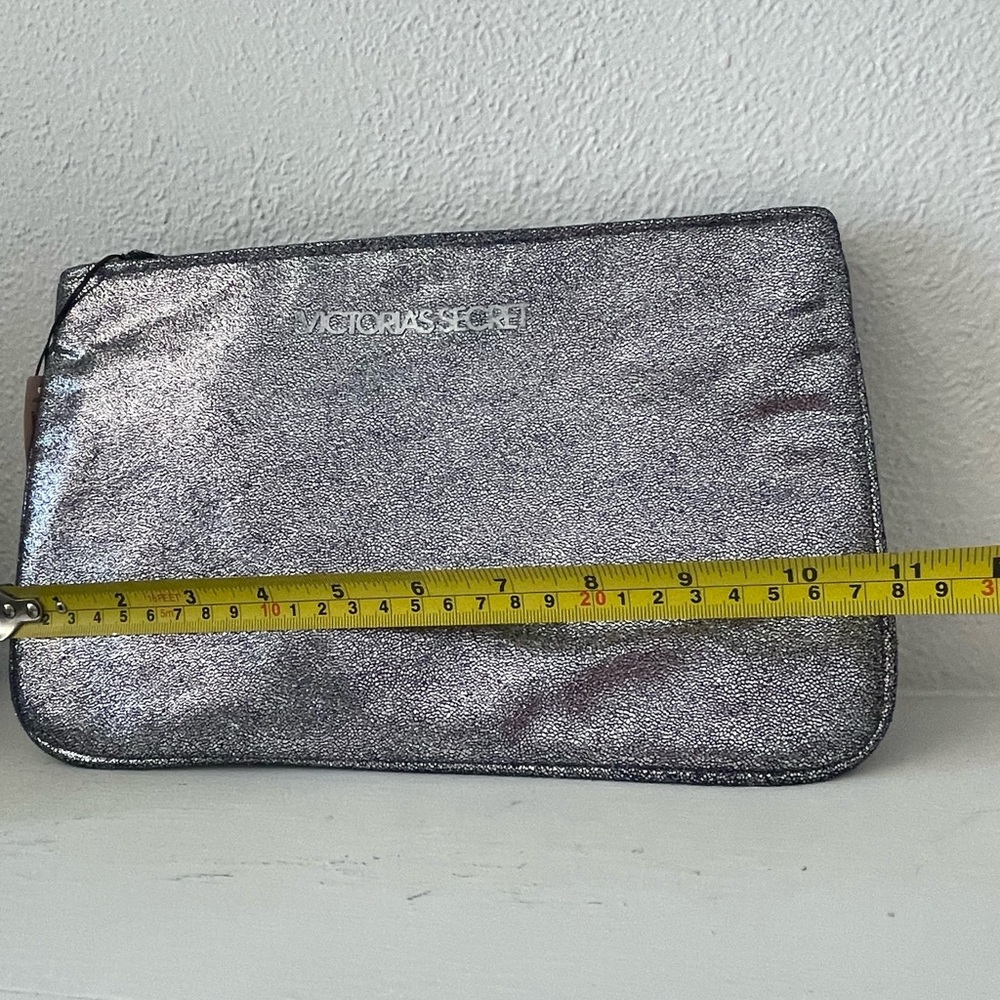 VICTORIA’S SECRET Silver Sparkly Cosmetic Bag - Picture 5 of 8